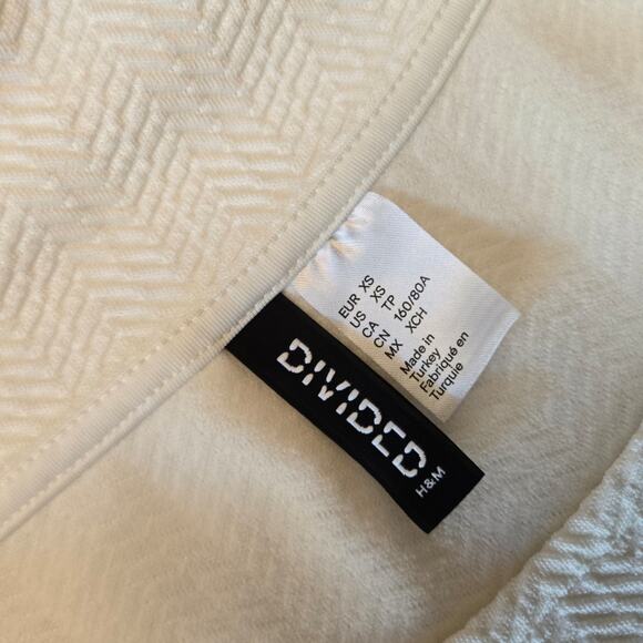 H&M Divided Textured Off White Long Sleeve Peplum Top sz XS - Picture 5 of 6